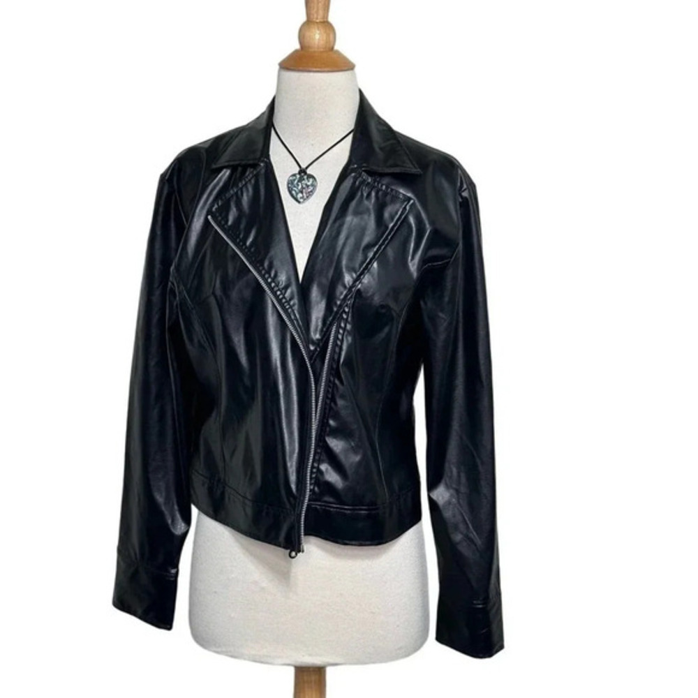 Dollhouse women’s M moto‎ fake leather moto biker lightweight jacket